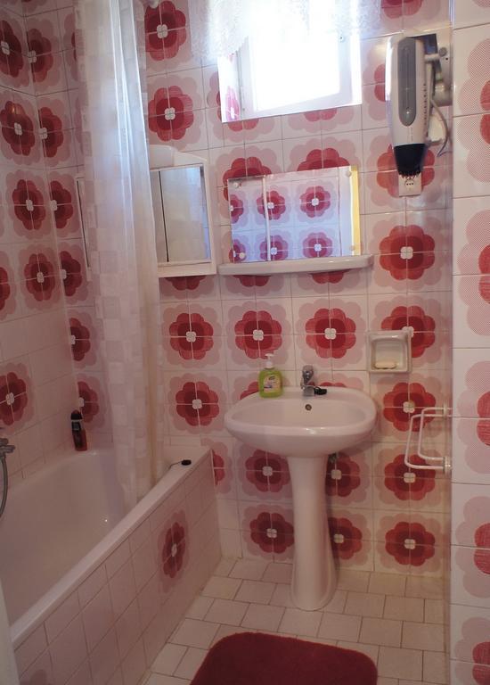 Hajnal Apartman Villa Gyula Room photo